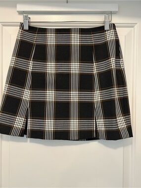 Aritzia Sunday Best Mandy Skirt